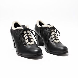 Vintage AJ Valenci Built For Comfort Leather Lace Up Booties Faux Fur 7W